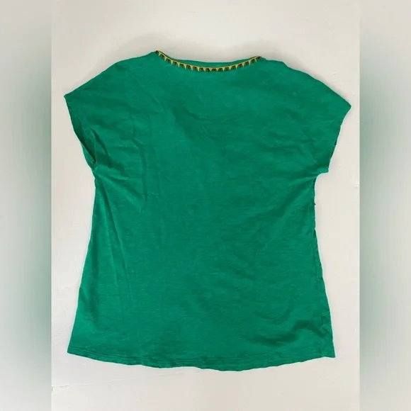 SOFT SURROUNDINGS Passion Flower Sequin Tee Parakeet large - Picture 4 of 8